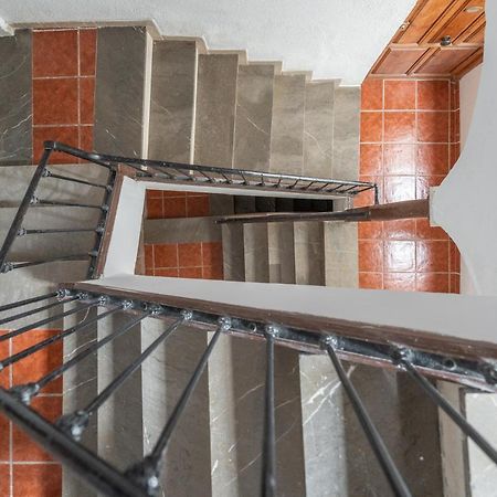 Tuguest Puerta Del Dauro Apartment グラナダ エクステリア 写真