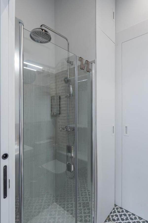 Tuguest Puerta Del Dauro Apartment グラナダ エクステリア 写真